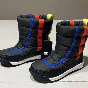 Sorel Blue and Red Winter Boots NWT